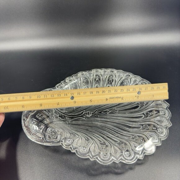 Metropolitan Museum of Art Glass Sandwich Hairpin Shell Dish Clear Pressed Glass - Picture 4 of 16